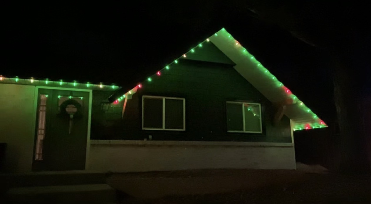 House with red and green RGBW C9 Christmas lights